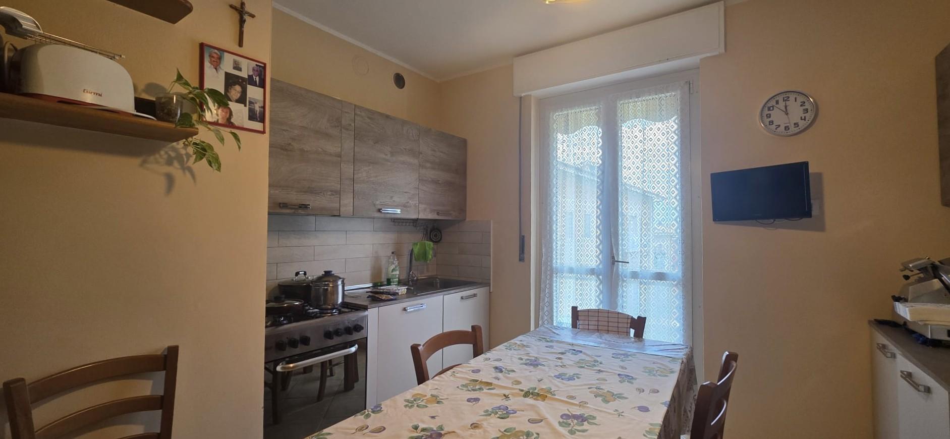 Appartamento al Quinto Piano Aosta viale Europa - Immagine# 9